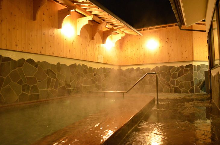 【ふるさと納税】 道志の湯 入浴券（4枚）※着日指定送不可 ふるさと納税 入浴券 露天風呂 入場券 山梨県 道志村 送料無料 DSH005 - 画像2