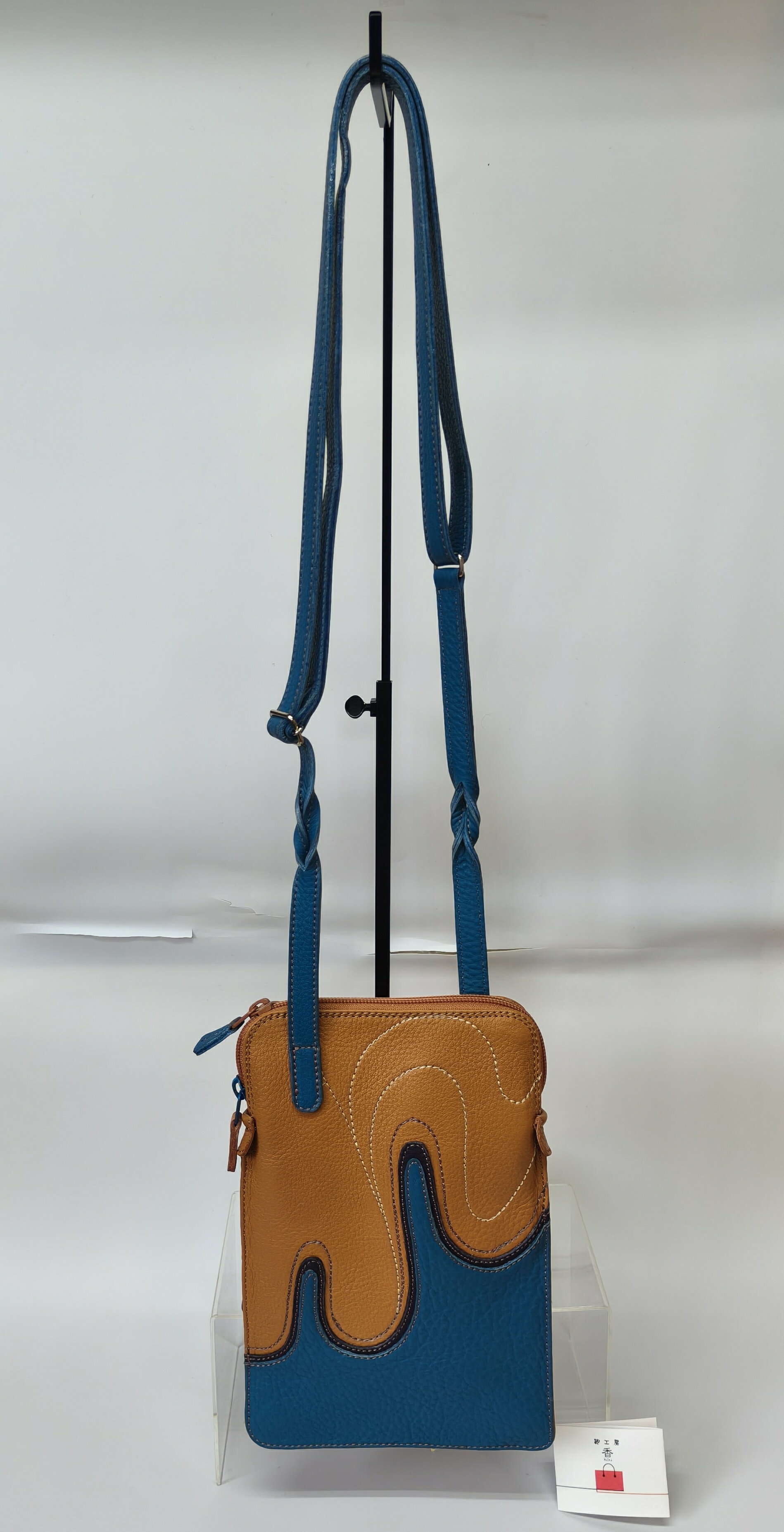 【ふるさと納税】 「鞄工房　香」レザーミニショルダーバッグ「海」 ふるさと納税 革 牛革 革工房香 ファッション 山梨県 富士河口湖町 送料無料 FAA7067 サムネイル3