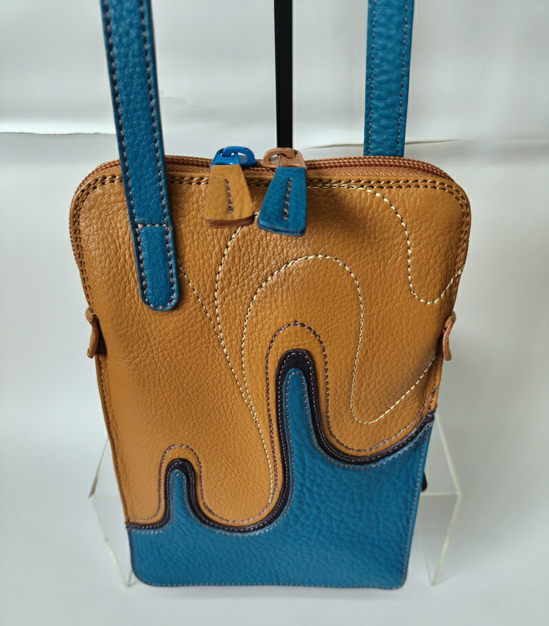 【ふるさと納税】 「鞄工房　香」レザーミニショルダーバッグ「海」 ふるさと納税 革 牛革 革工房香 ファッション 山梨県 富士河口湖町 送料無料 FAA7067 サムネイル2