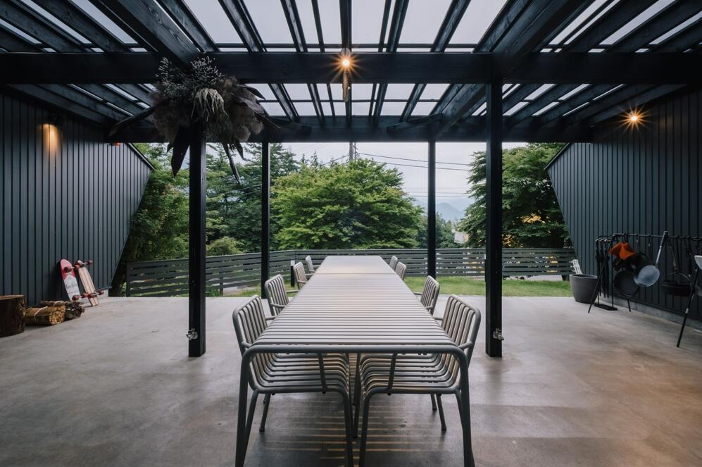 【ふるさと納税】hotel norm. & Resort 共通宿泊ギフト券(30,000円分) ふるさと納税 ホテル テラス 焚火 BBQ 河口湖 旅行 宿泊 ギフト券 山梨県 富士河口湖町 送料無料 FBL001 - 画像2