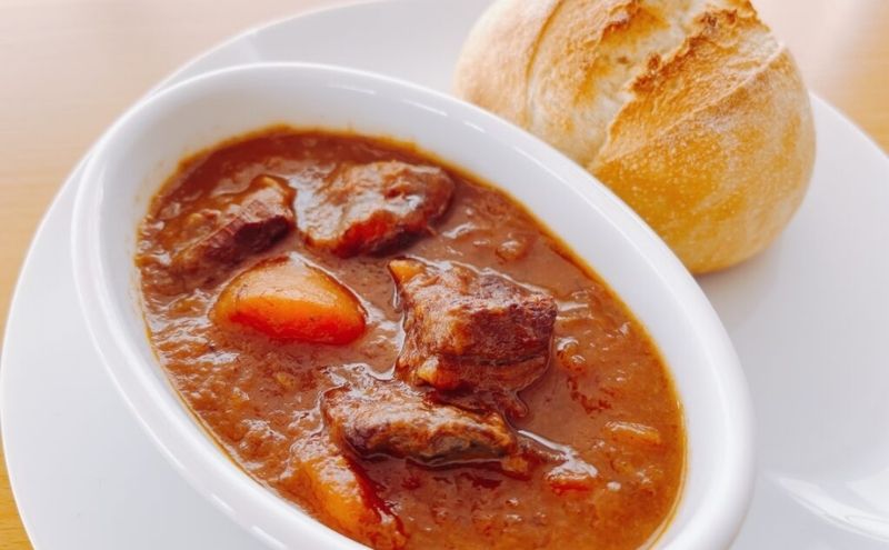 【ふるさと納税】ワイナリー限定品「椀子シラー ブロック13」×「鹿肉の赤ワイン煮込み(200g×1食)」ペアリングセット ワイン 赤ワイン お酒 酒 アルコール 鹿肉 長野 長野県 上田市 サムネイル3