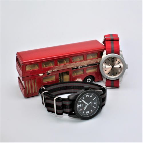 ＜腕時計 クオーツ式＞SPQR masterpiece ブラックケース【NATOスタンダードバンド】 | 腕時計 時計 ブランド SPQR スポール メンズ レディース 男女兼用 ギフト プレゼント 贈り物 ピンク ブラック 黒