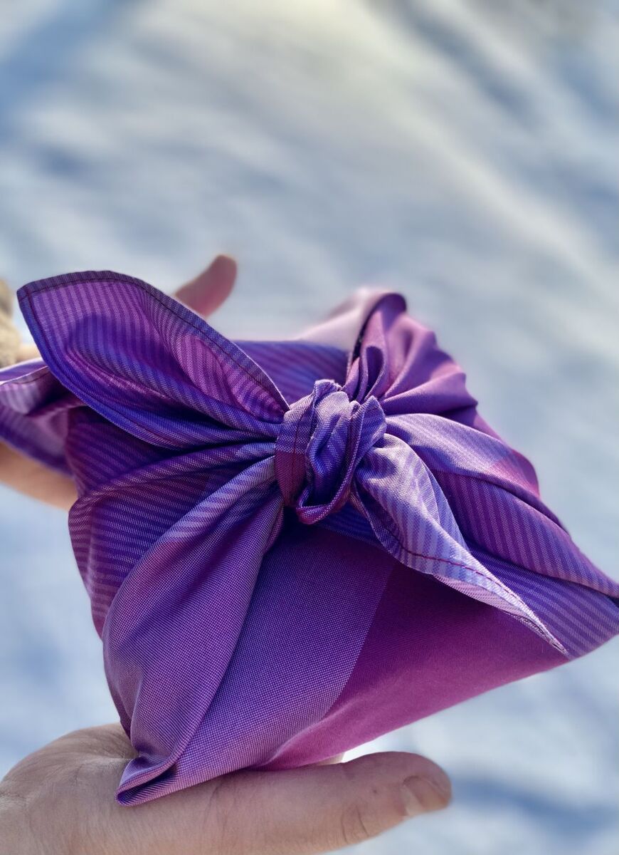 岡谷シルク SUWASHIKI FUROSHIKI（45cm） | 絹 シルク 工芸品 日用品 おしゃれ