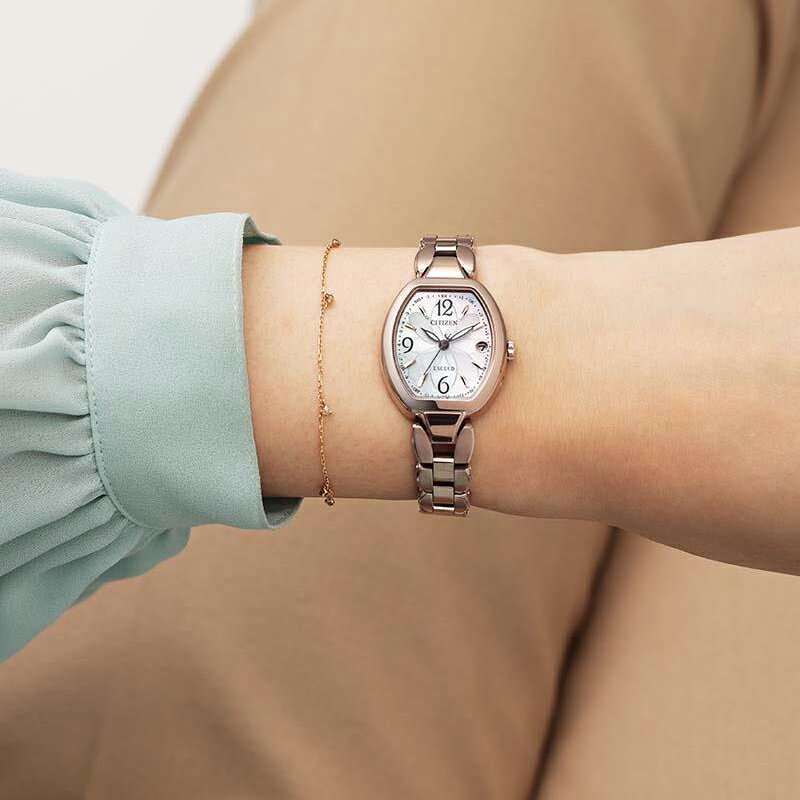 【ふるさと納税】 シチズン 腕時計 レディース エクシード ES9482-51W ソーラー電波時計 | 長野県 飯田市 AH50 サムネイル2