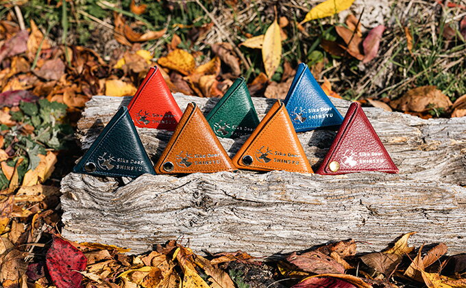 【ふるさと納税】3角型小銭入れ 小物 雑貨 鹿革 牛革 強度 ボタン式 簡単開閉 小物入れ 革製品 革小物 コインケース 普段使い サムネイル3