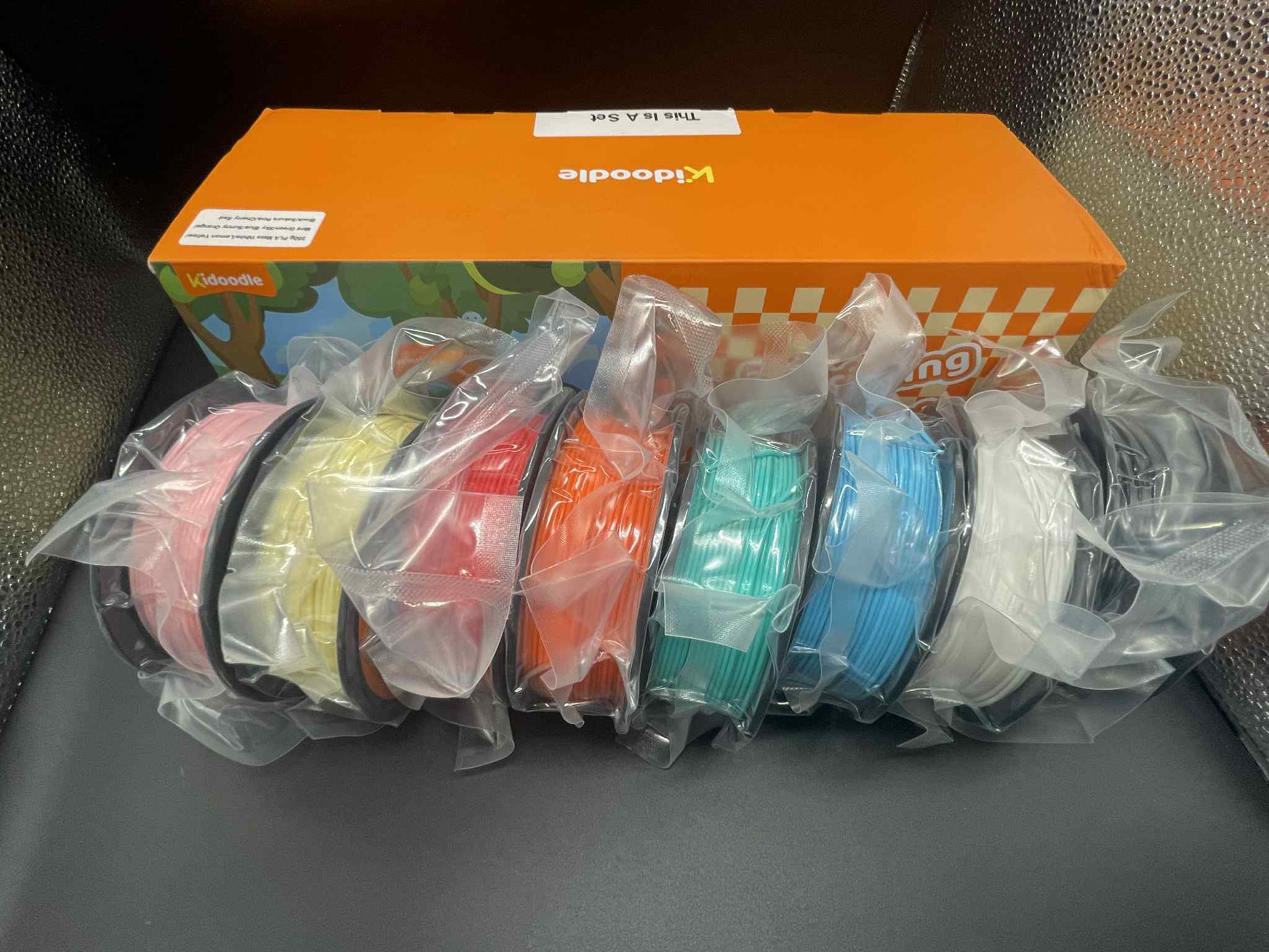 キッズ3Dプリンター専用フィラメント　250g×8色セット【022-16】（Kidoodle Mini BoxA1専用消耗品）