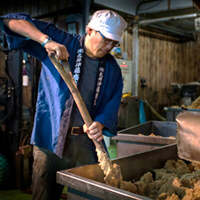 【ふるさと納税】手作り信州味噌(塩分控えめ味噌)　4kg(樽入り)【配送不可地域：離島】【1519546】 サムネイル3