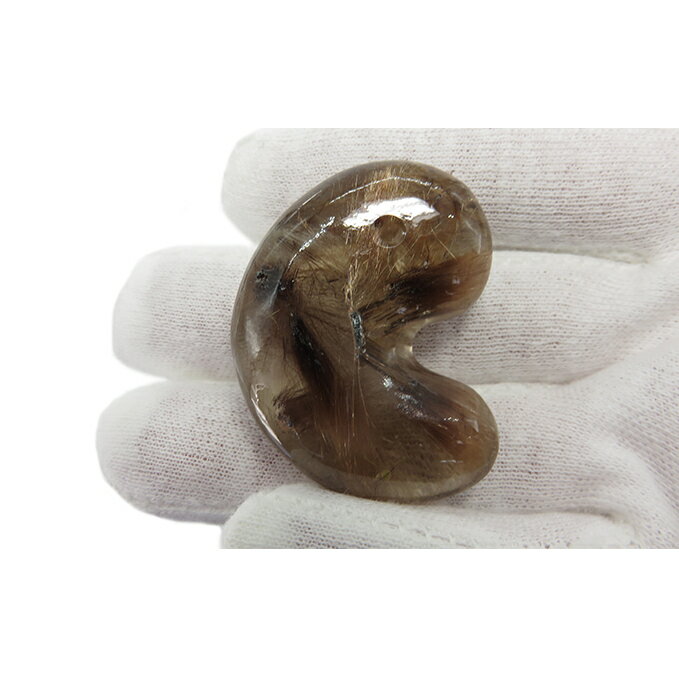 勾玉 ブラウンルチル 天然石 ペンダント アクセサリー　【ファッション・アクセサリー・ペンダント・ブラウンルチル・勾玉・天然石】