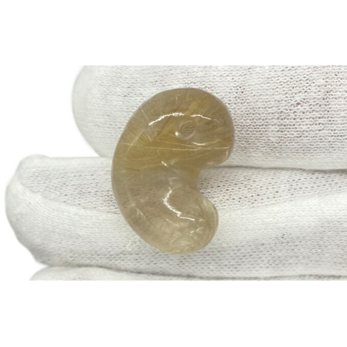 勾玉 ルチル 天然石 ペンダント アクセサリー　【ファッション・アクセサリー・ペンダント・勾玉・ルチル・天然石】