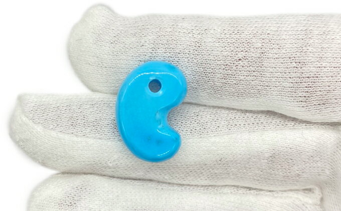 【ふるさと納税】勾玉 ターコイズ 天然石 ペンダント アクセサリー　【ファッション・アクセサリー・ペンダント・勾玉・ターコイズ・天然石】 サムネイル3