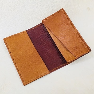 【ふるさと納税】【鹿革】ビジネスセット(ネームホルダー&名刺入れ)キャメル【1062663】 サムネイル2