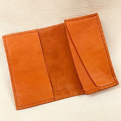 【ふるさと納税】【鹿革】ビジネスセット(ネームホルダー&名刺入れ)オレンジ【1062666】 サムネイル2