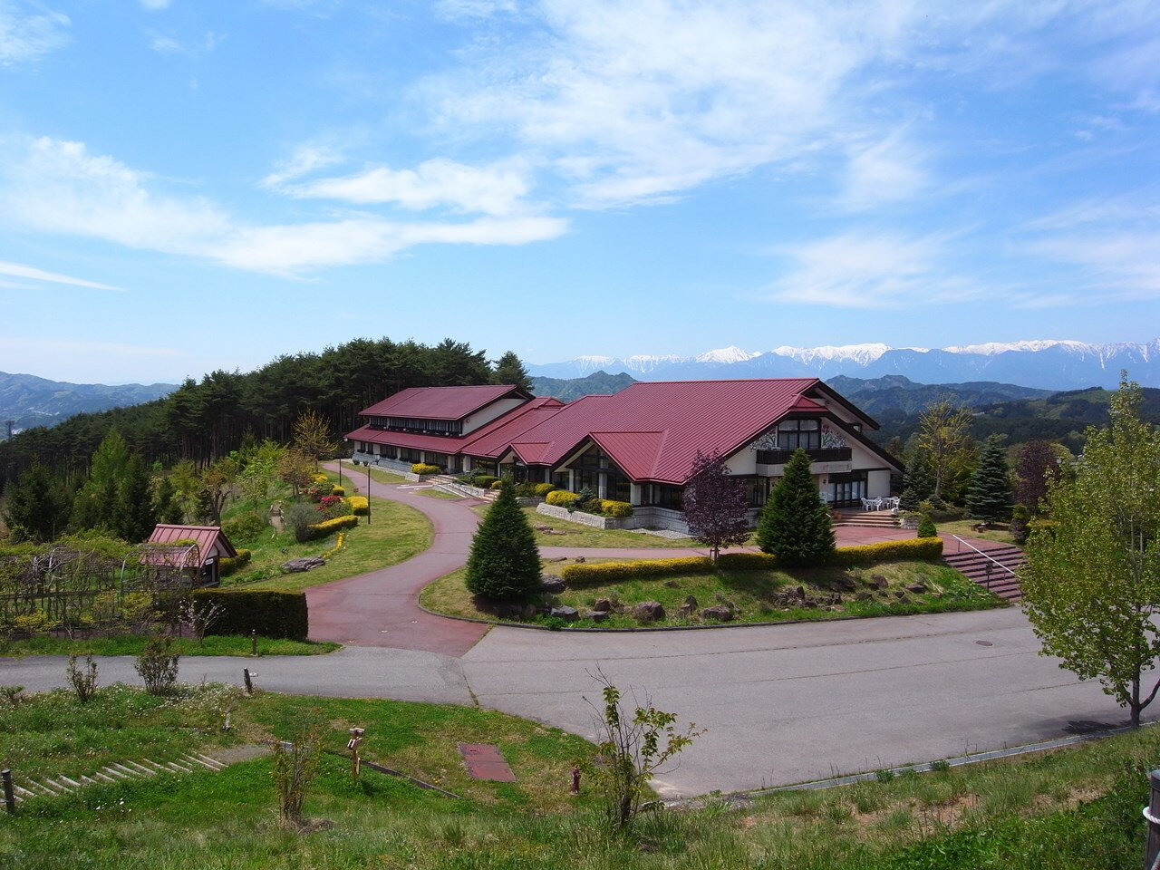 宿泊券　絶景の宿・7つの庭園からなる「シェーンガルテン・おみ」の宿泊補助券3,000円分