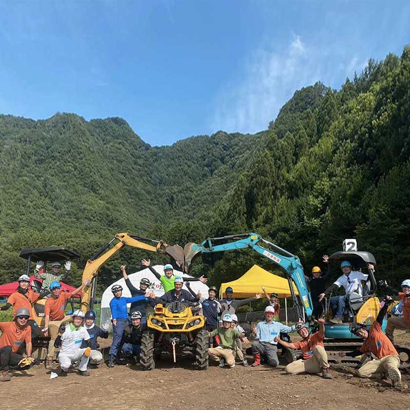 【ふるさと納税】災害時にも役立つ！パワーショベルの資格が取れる講習プラン 大人1名分［日本笑顔プロジェクト］体験型 小型車両系建設機械運転業務特別教育講習 防災 パワーショベル 長野県 信州 サムネイル3