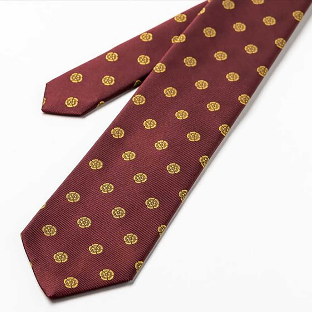 【ふるさと納税】【選べるカラー】ネクタイ シルク ネクタイ （INOKUCHI1567 ） 織田木瓜柄 エンジ色 ビジネス スーツ メンズ 人気 高級 国産 絹 家紋 歴史 伝統 かっこいい 上品 フォーマル カジュアル 冠婚葬祭 ギフト 就職祝い 岐阜市 / 皐月屋[ANBR012-13] サムネイル2