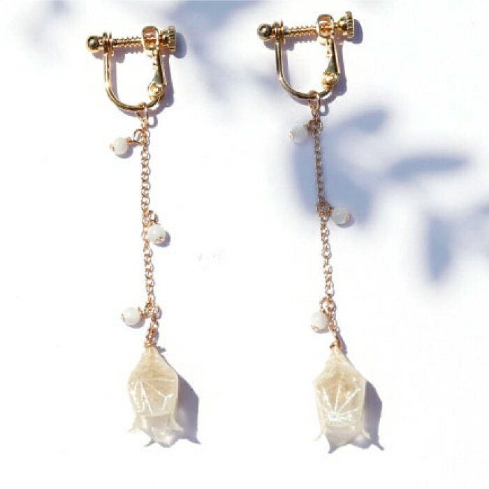 【ふるさと納税】イヤリング (E)no-02-024 nobana スズラン1花 イヤリング 美濃和紙 アクセサリー レジン 天然石 ガラスビーズ 真鍮 両耳用 手作り 耳飾り ギフト 人気 かわいい レディース 和装 揺れる 花 すずらん ホワイト 白 上品 繊細ト 岐阜市/家田紙工[ANCA006] サムネイル2