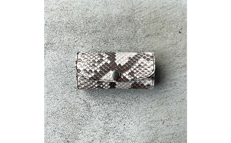 【ふるさと納税】本革 キーケース ダイヤモンドパイソンレザー ファッション小物 イタリアンレザー プレゼント ギフト サムネイル3