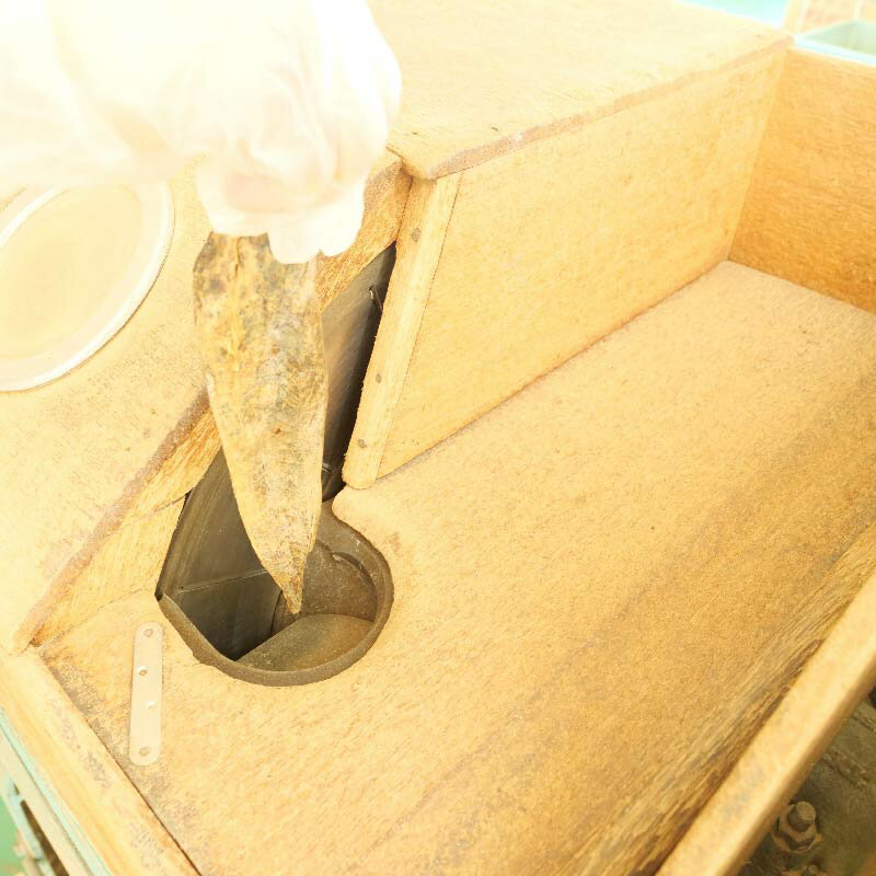 【ふるさと納税】 さば節 削り 体験 2名様 お土産 付き 体験チケット 鯖 サバ 削り節 魚介 海鮮 食品 特産品 名産 体験型 ギフト 贈り物 プレゼント 観光 旅行 親子 家族 レジャー 遊び 学び 工場見学 手作り 沼津市 静岡県 サムネイル2