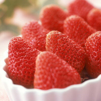 静岡県磐田市 いちご 紅ほっぺ 約260g×4パック【配送不可地域：離島・北海道・沖縄県】【1640743】