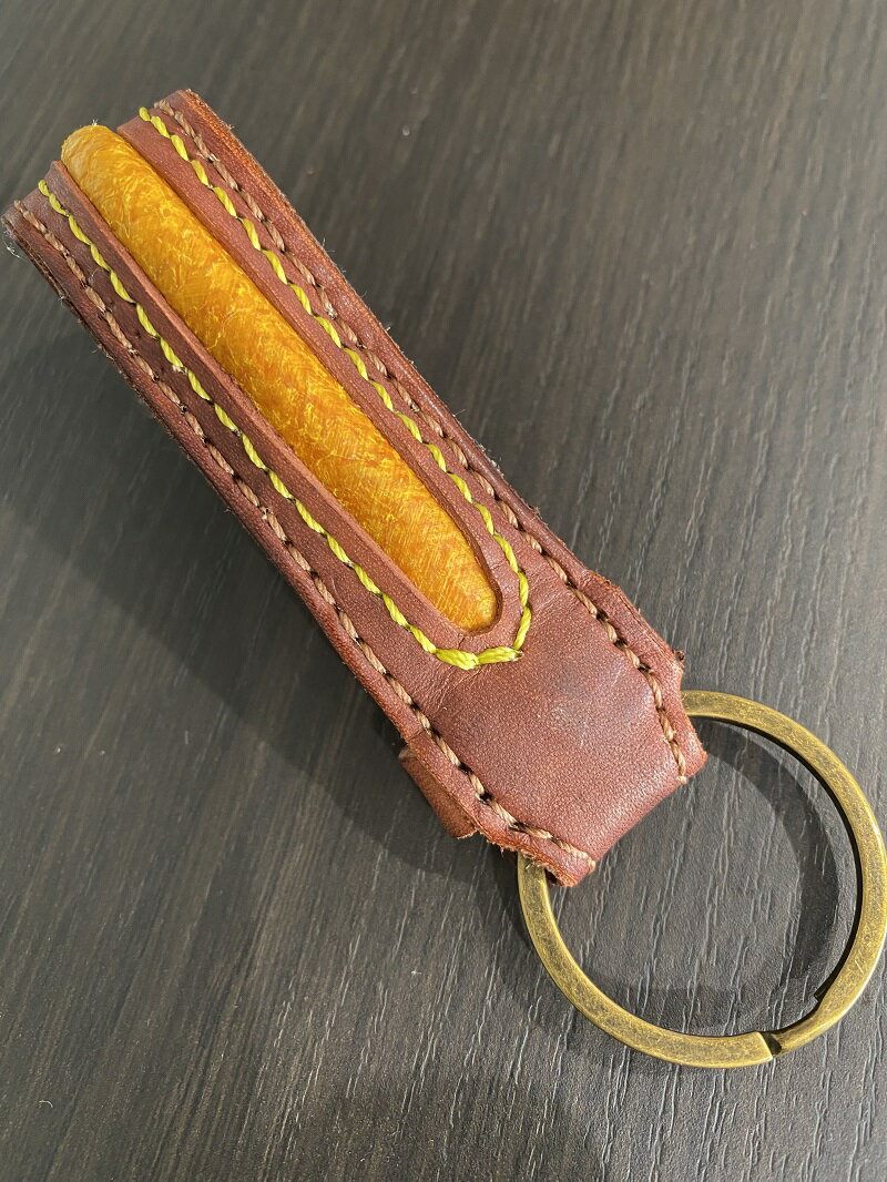 【ふるさと納税】 キーホルダー 牛ヌメ革 マグロ革 焼津 SDG's 選べるカラー アクセサリー a30-252 サムネイル3