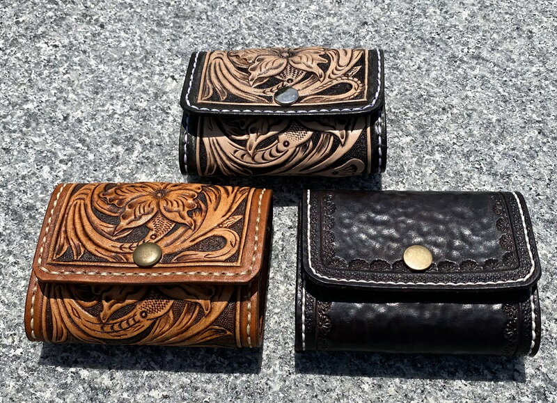 【ふるさと納税】 財布 ユニセックス コンパクト 大容量 手のひらサイズ 鞍職人 牛革 選べる カラー 焼津 a60-027 サムネイル2