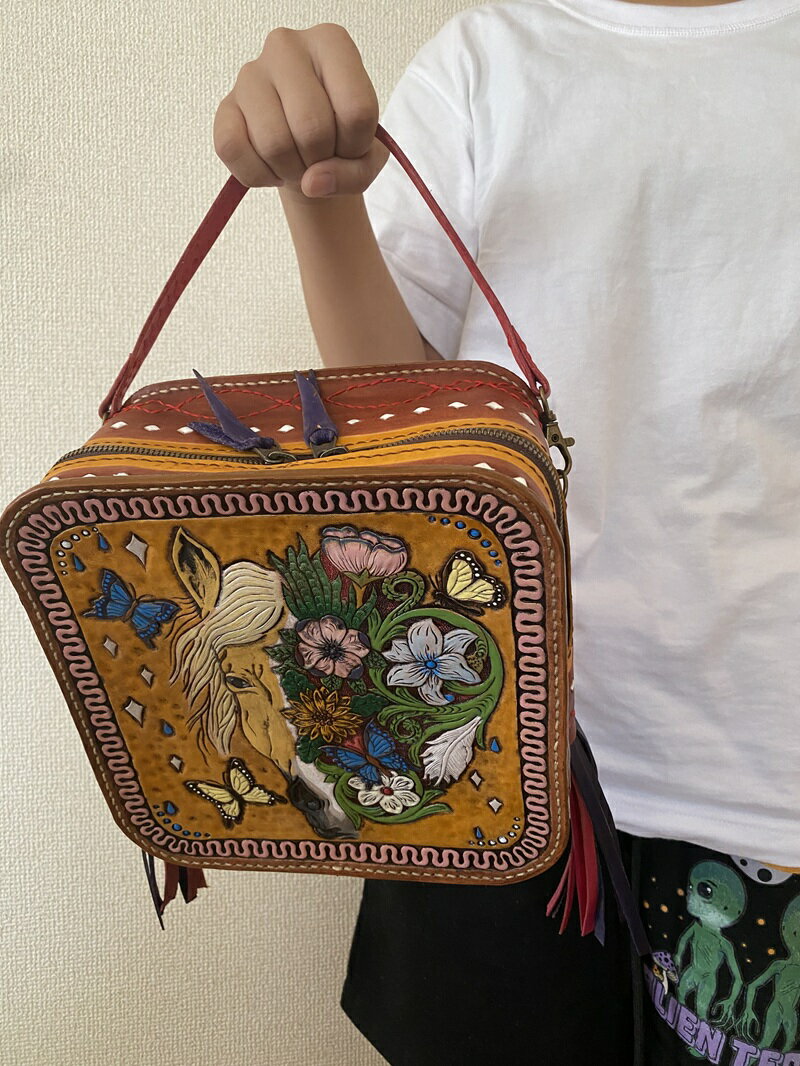 【ふるさと納税】 バック 鞄 ハンドメイド 本牛革 本革 馬 花 ウエスタン スタイル 焼津 b370-001 サムネイル2