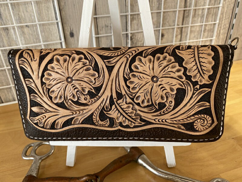 【ふるさと納税】 長財布 国産 牛革 使用 男女兼用 焼津 ハンドメイド 牛革フル・シェリダンカービング長財布 1個 b185-001 サムネイル2