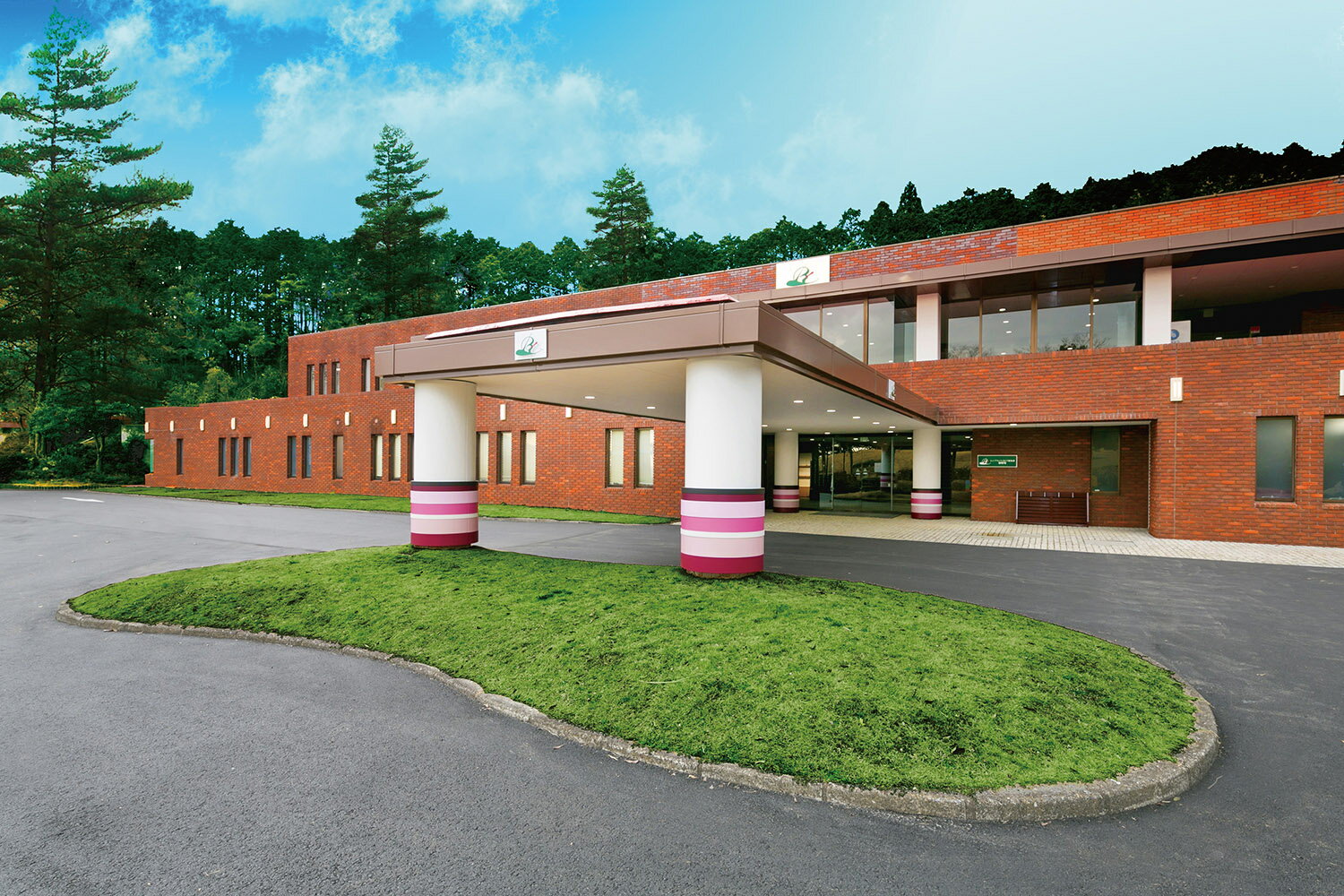 【ふるさと納税】レンブラントゴルフ倶楽部御殿場　施設利用券　4,000円分☆2015年4月オープン☆｜ゴルフ ゴルフ場 ごるふ プレー券 利用券 チケット サムネイル3