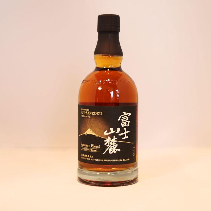 【ふるさと納税】キリン ウイスキー 富士山麓シグニチャーブレンド700ml ※キリンディスティラリー◇【酒 お酒 アルコール 国産 ウィスキー 高級 富士御殿場蒸溜所 ロック ハイボール 水割り お湯割り 家飲み】 サムネイル2