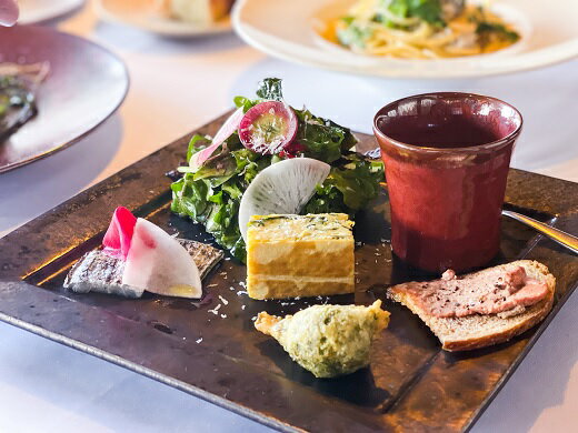 【ふるさと納税】LOQUAT西伊豆 イタリアン 前菜全7種盛り合わせ 特別ランチセット ペアお食事券 (デザートとドリンク付) [020-013] レストラン ランチ 特別 2名様 ペア 食事券 お食事チケット チケット 利用券 静岡県 伊豆市 ロクワット サムネイル3