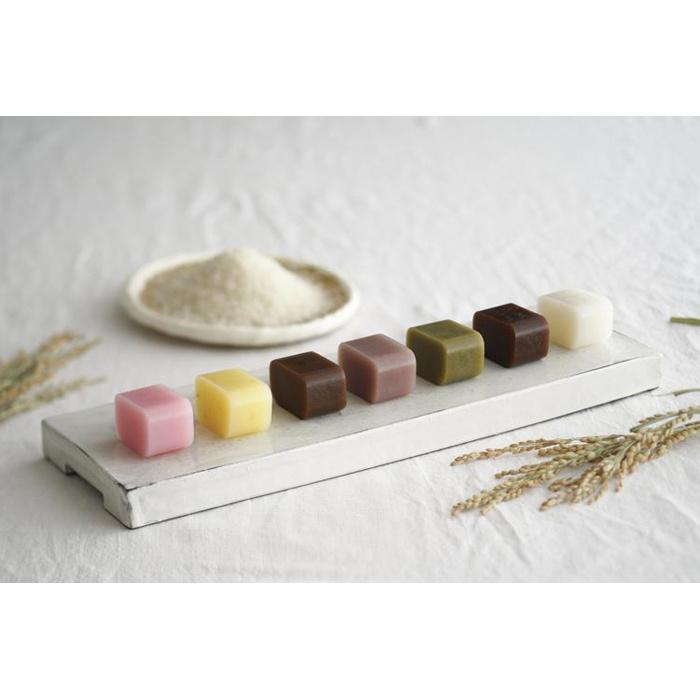 【ふるさと納税】青柳ういろう7本入セット | 愛知県 名古屋市 愛知 名古屋 楽天ふるさと 納税 支援品 返礼品 支援 返礼 お取り寄せグルメ 取り寄せ グルメ お取り寄せ お菓子 おかし ういろう 外郎 和菓子 和スイーツ お取り寄せスイーツ スイーツ スィーツ スウィーツ サムネイル2