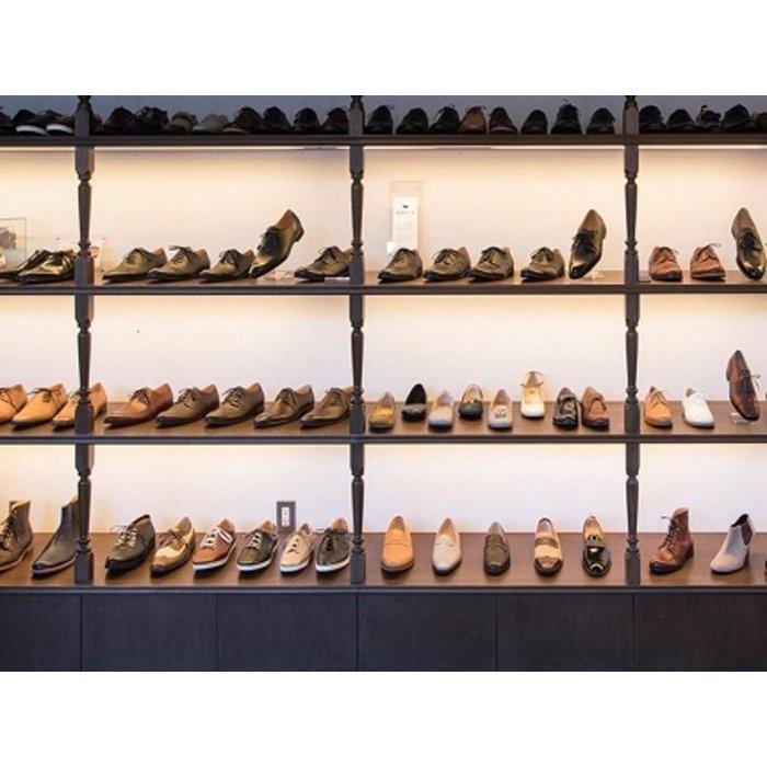 【ふるさと納税】飛騨牛革で作るハンドメイドの選べるデザイン　内羽根・外羽根紳士靴　 | 愛知県 名古屋市 愛知 名古屋 楽天ふるさと 納税 支援品 返礼品 返礼 お礼の品 靴 シューズ くつ 革靴 ビジネスシューズ メンズ 男性 ハンドメイド ワンストップ特例 ワンストップ サムネイル3