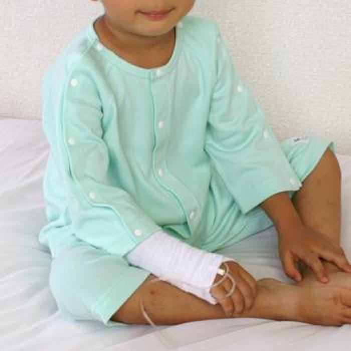 【ふるさと納税】【日本製】点滴対応　両肩スナップ・パジャマ サムネイル2