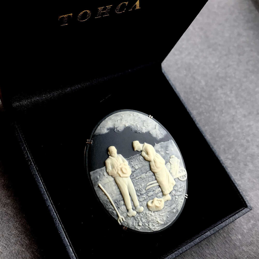 【ふるさと納税】【GRAND CAMEO】　ミレー「晩鐘」 ブローチ＆ペンダントトップ 特大 / アクセサリー 装飾品 ブローチ ペンダント カメオ アンティーク レトロ / 瀬戸市 / 陶華[BBCD008] サムネイル3