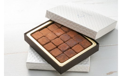 生チョコレート20コ入り2箱　　濃厚　カカオ　スイーツ　チョコ　ご褒美　自分チョコ　バレンタイン　ギフト　おやつ　お菓子　デザート　イタリア　パティシエ