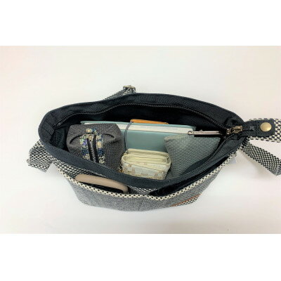 【ふるさと納税】三河木綿刺子織バッグ　sasicco タイニーショルダー　(黒)【1419208】 サムネイル3