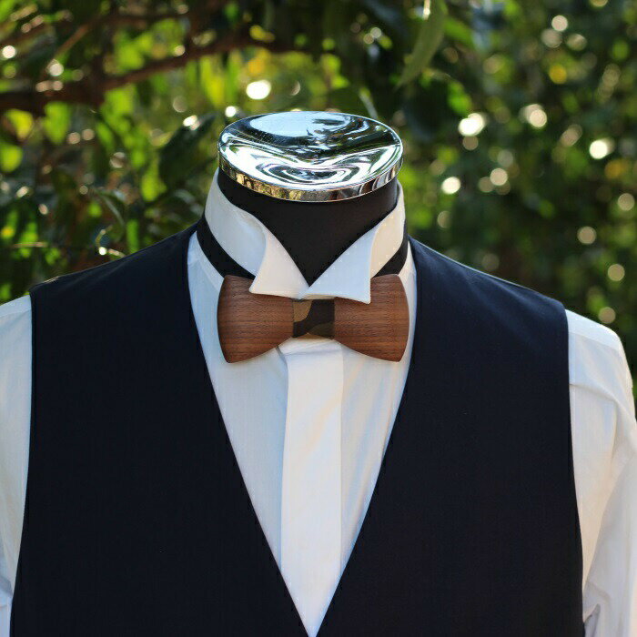 【ふるさと納税】【一点物：ハンドメイド】オリジナル木製蝶ネクタイ（ウォールナット） ｜ パーティ イベント 入園式 卒園式 蝶ネクタイ ネクタイ メンズ 日本製 木製 新郎 蝶タイ お色直し 披露宴 お祝い 記念日 記念撮影 ファッション おしゃれ 小物 サムネイル3