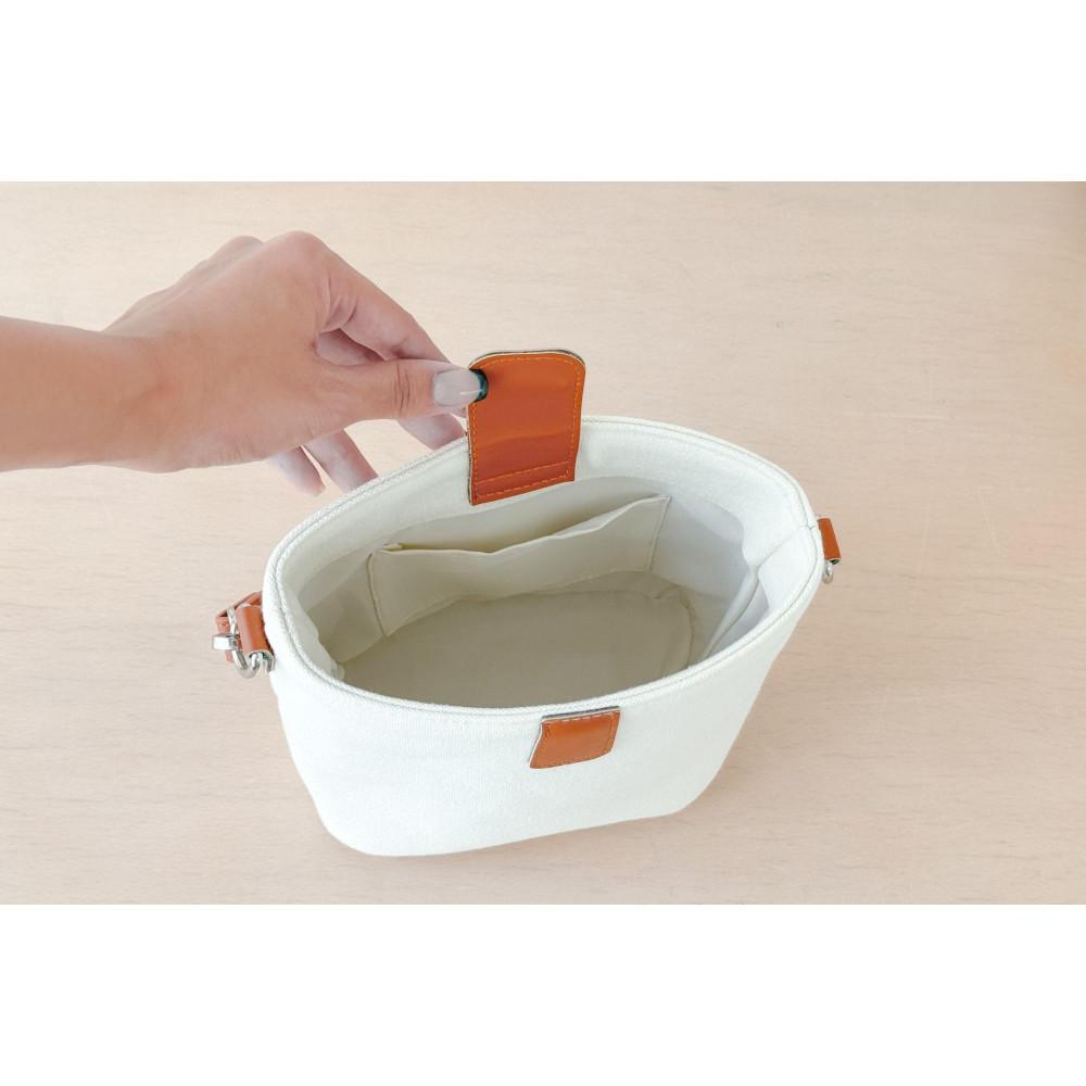 【ふるさと納税】帆布 × 革　ショルダーバッグ　キャンバス　猫　かばん　小さめ　ミニバッグ　ねこ　キーホルダー　【ブラウン】 サムネイル3