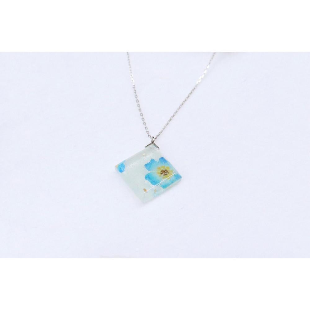 【七宝】青い花のペンダント SV（銀色・M チェーン45cm）- ギフト包装付き -