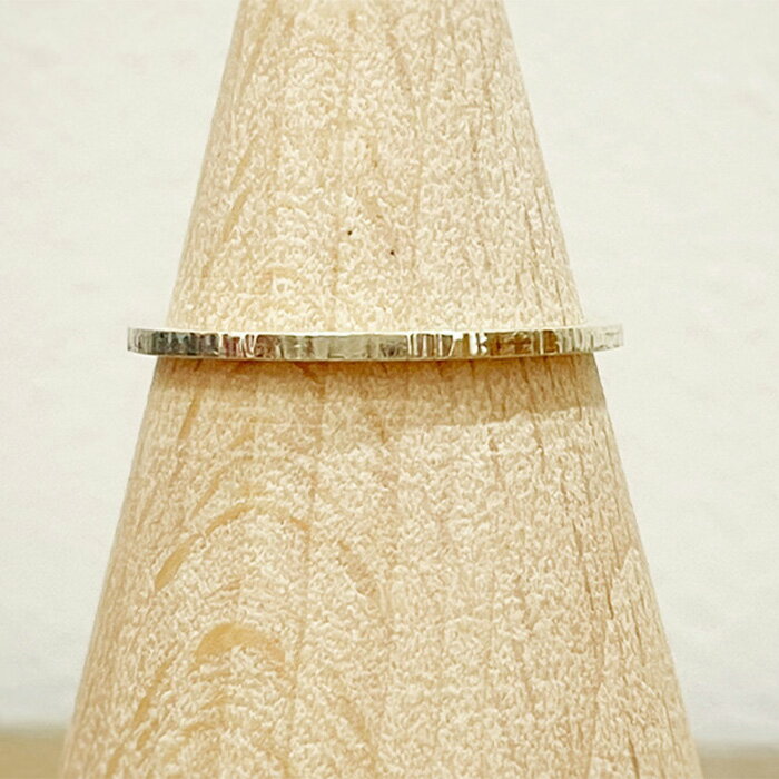 【ふるさと納税】K10 細スジ リング ハンドメイド 10号 | 指輪 アクセサリー 手作り サイズ おしゃれ かわいい レディース おすすめ 高級 プレゼント 誕生日 お祝い 贈答 愛知県 大府市 サムネイル2