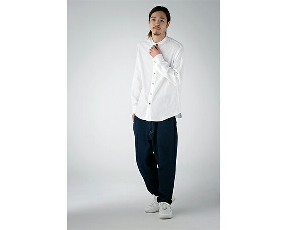 【ふるさと納税】 WATAKUMI　白シャツ　STAND（LL） ／ 知多木綿 スタンドカラー 貝ボタン 和晒 吸水 メンズ カジュアル ユニセックス 箱入 贈り物 送料無料 愛知県 No.059 サムネイル2