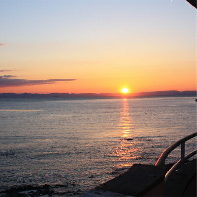 【ふるさと納税】 まるは食堂旅館 南知多 ペア 宿泊券 1泊2食 付き 豪華 料理 コース ( ふるさと納税 宿泊券 旅行券 まるは 食堂 旅館 南知多 豊浜 本店 旅行 宿泊 チケット 観光 グルメ ) 人気 おすすめ 愛知県 南知多町 - 画像3