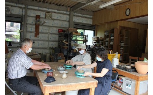 【ふるさと納税】438 伊勢　阿吽窯　陶芸体験チケット（1名様分） サムネイル2