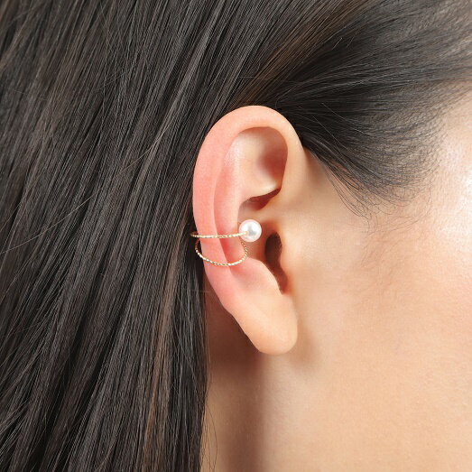 【ふるさと納税】1096　K10YGあこや本真珠イヤーカフ シャイン　　K10 イエローゴールド あこや真珠 イヤーカフ 伊勢志摩 アクセサリー ジュエリー フォーマル カジュアル ギフト 伊勢市 10金 片耳 サムネイル3