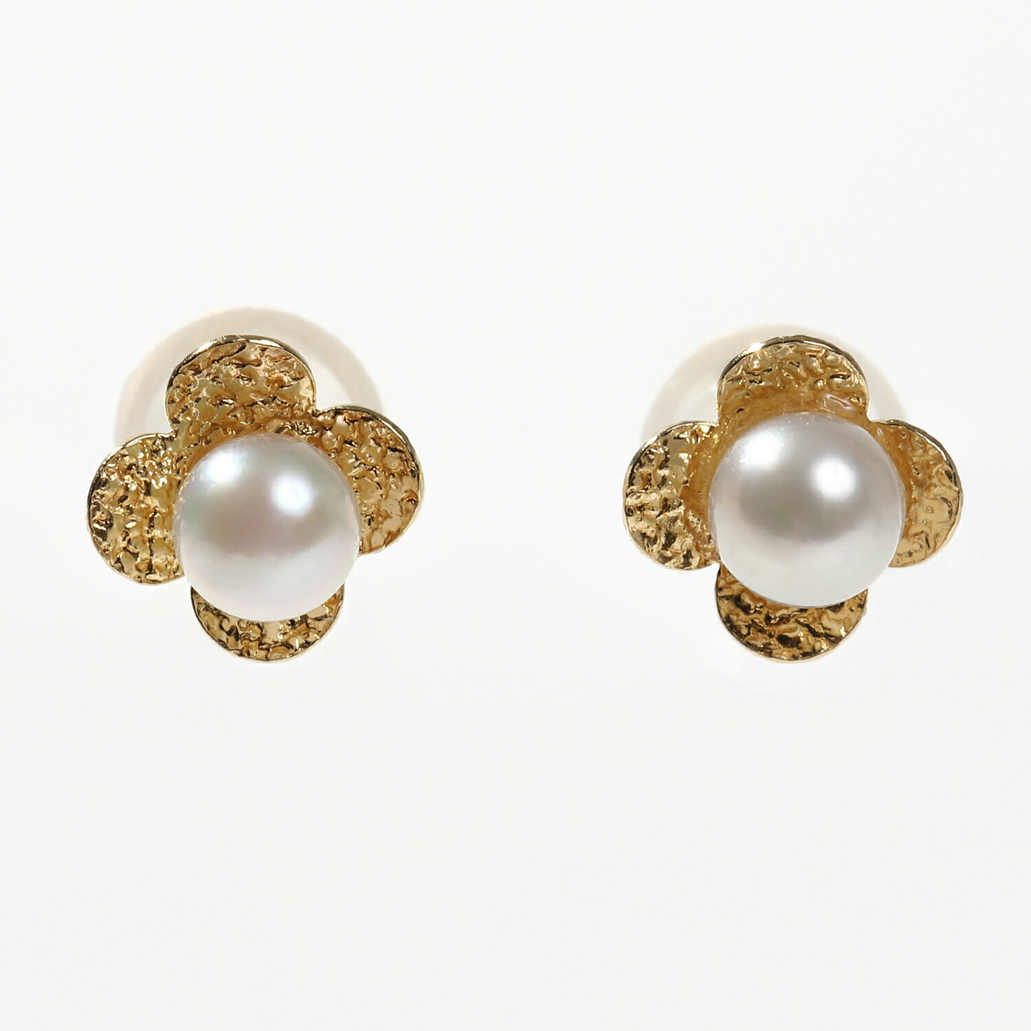 1637　K18あこや本真珠ピアス　プチフラワー　3mmUP　　K18 イエローゴールド あこや真珠 ピアス 伊勢志摩 アクセサリー ジュエリー フォーマル カジュアル ギフト 伊勢市 18金 フラワー プチ