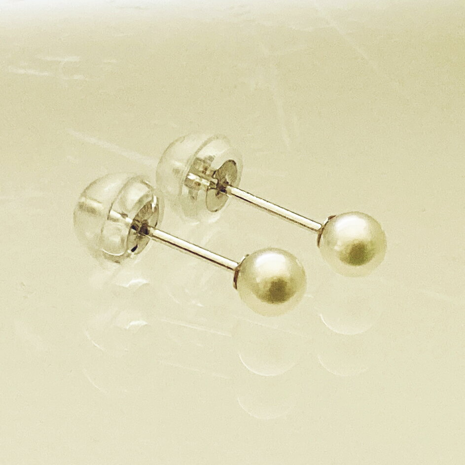 【ふるさと納税】1731 アコヤ真珠3.5mm　K14WG スタッドピアス アコヤ真珠 3.5mm K14WG スタッドピアス　パールピアス 真珠ピアス ホワイトゴールド ベビーパール 小ぶり 上品 フォーマル カジュアル 冠婚葬祭　普段使い 国産 プラチナ サムネイル2