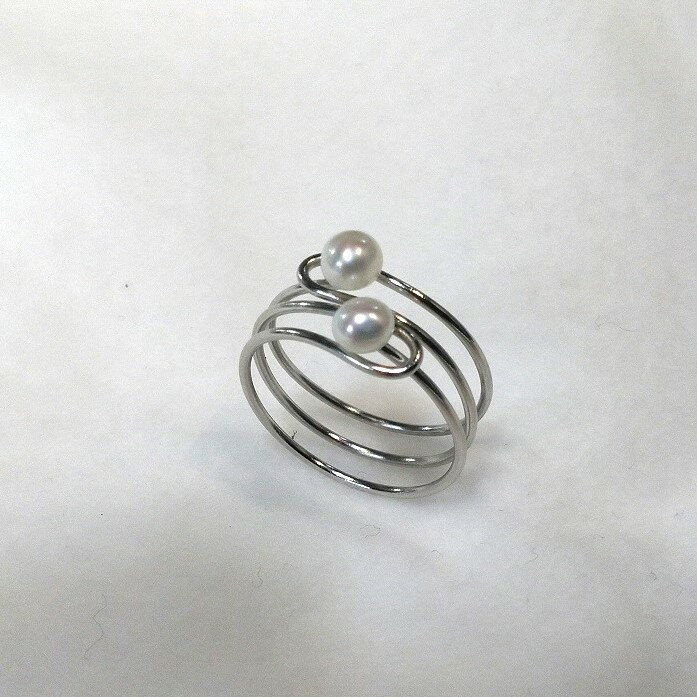 1793　リング・ダブルパール（ボタン）銀色 真珠 指輪 アクセサリー 母の日のプレゼント キュートなリング カジュアルアクセサリー 装飾品 オシャレアイテム クリスマスプレゼント 淡水パール 愉しい贈り物 ポピュラーアクセサリー 自分へのご褒美 ピッタリ