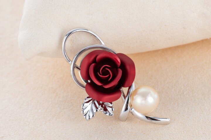 10-06アコヤ真珠ブローチ