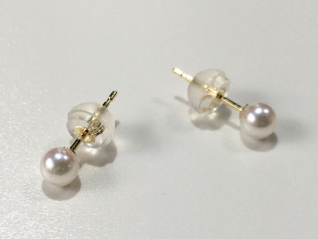 30-05アコヤ真珠　ベビーパールピアス(K18)