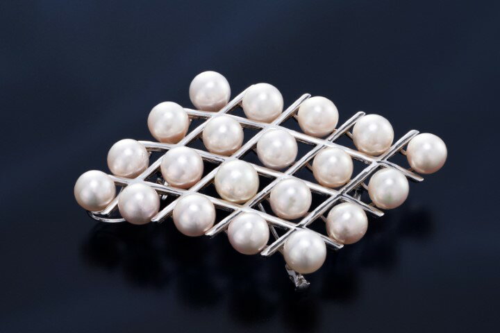 600-04あこや真珠ブローチ